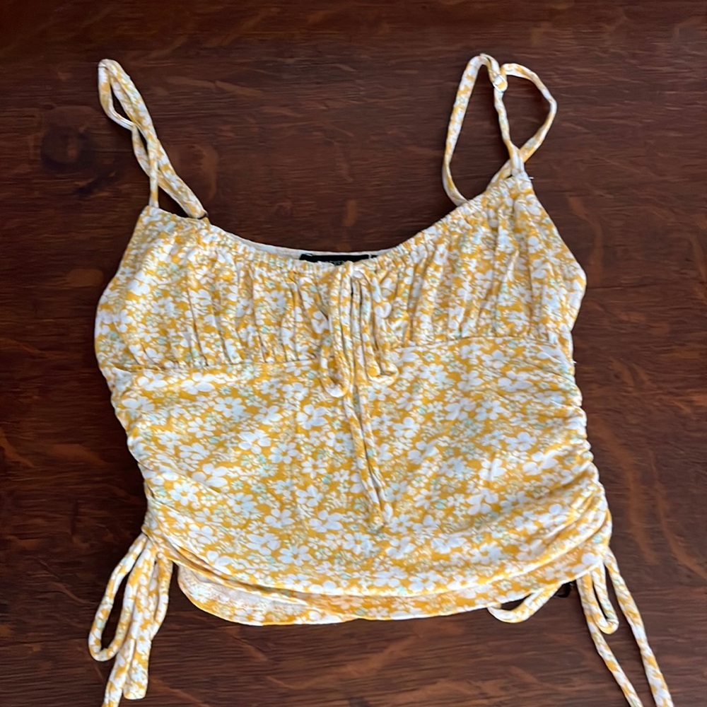 super cute cropped forever 21 tank
